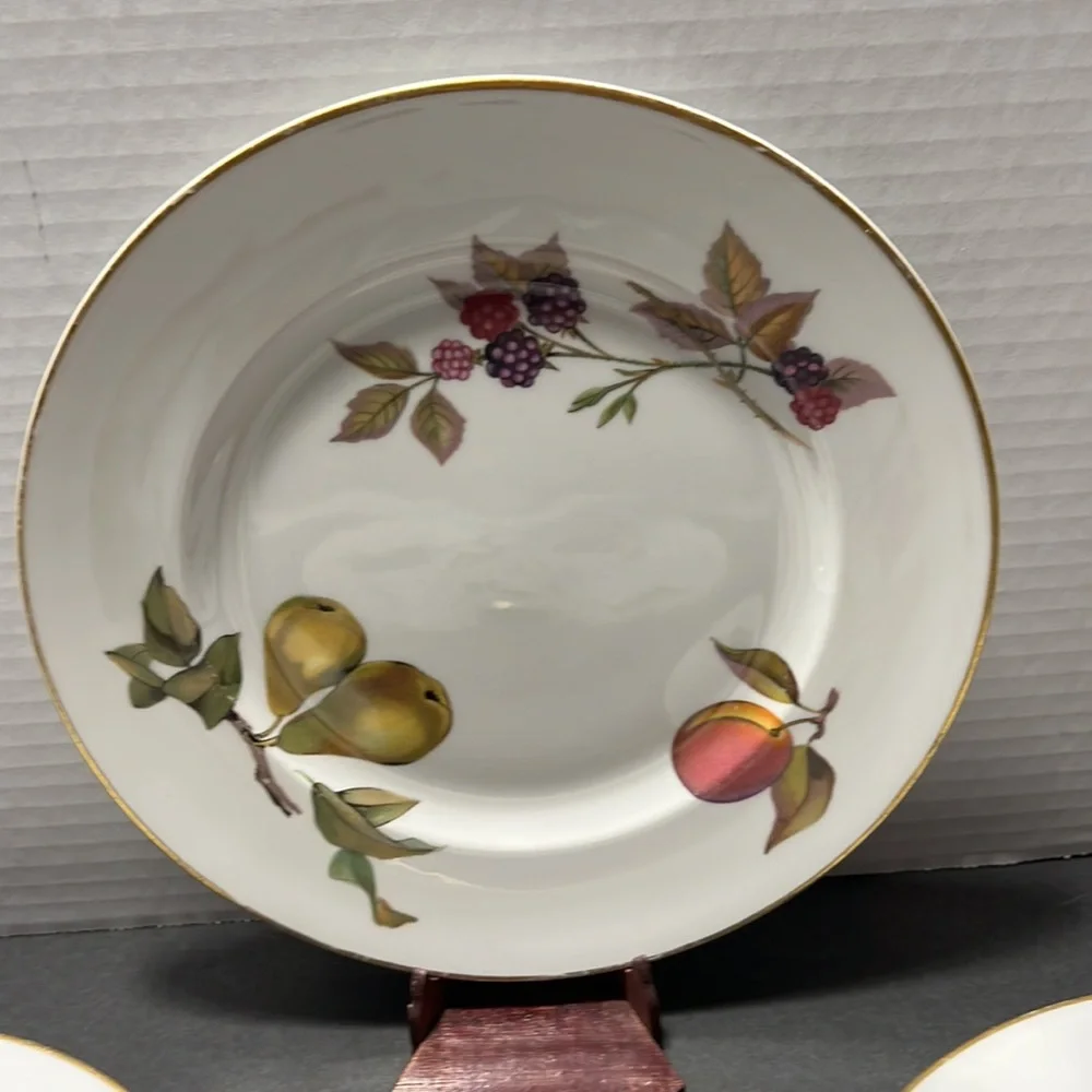 Royal Worcester Evesham Salad Plate set of‎ 4